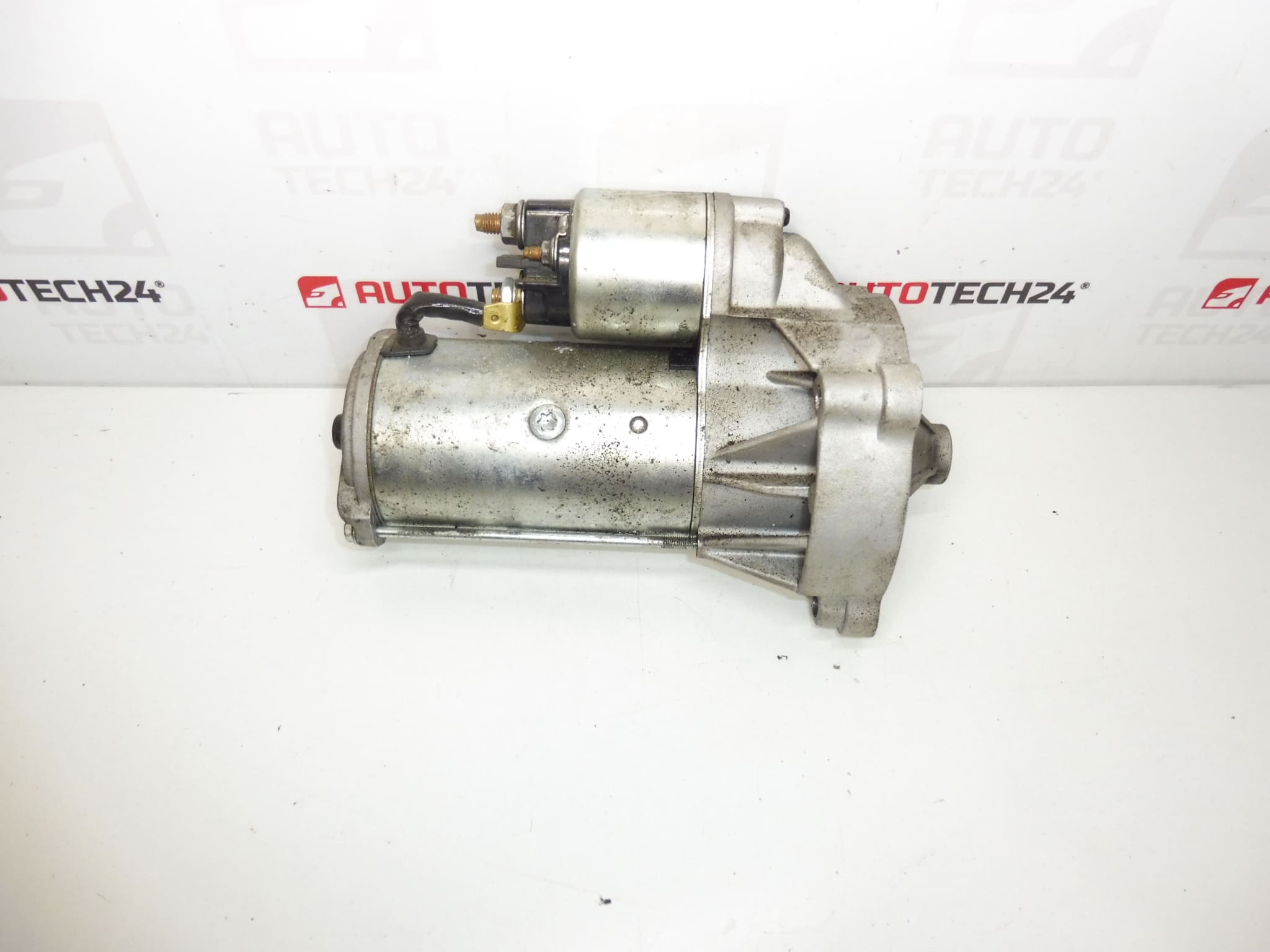 Arranque HELLA 8EA 011 610-281 Citroën Peugeot 2.0 2.2 HDI 5802Z5 5802EF