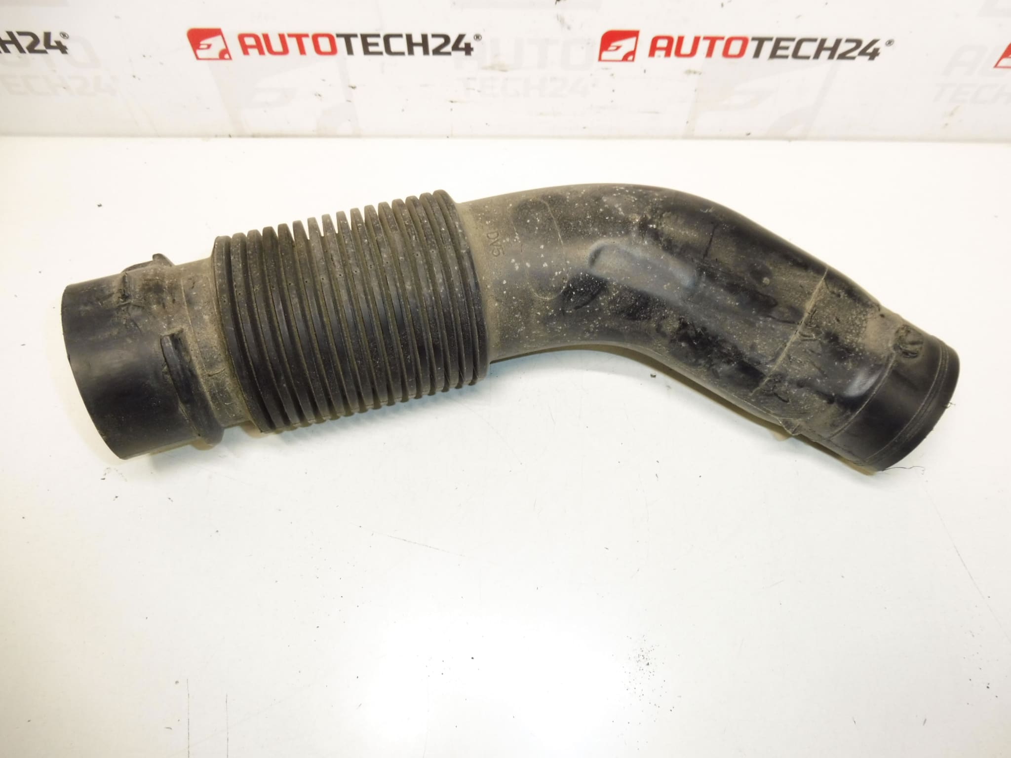 Toma de aire 1.5 HDI Citroën Peugeot 9810920980