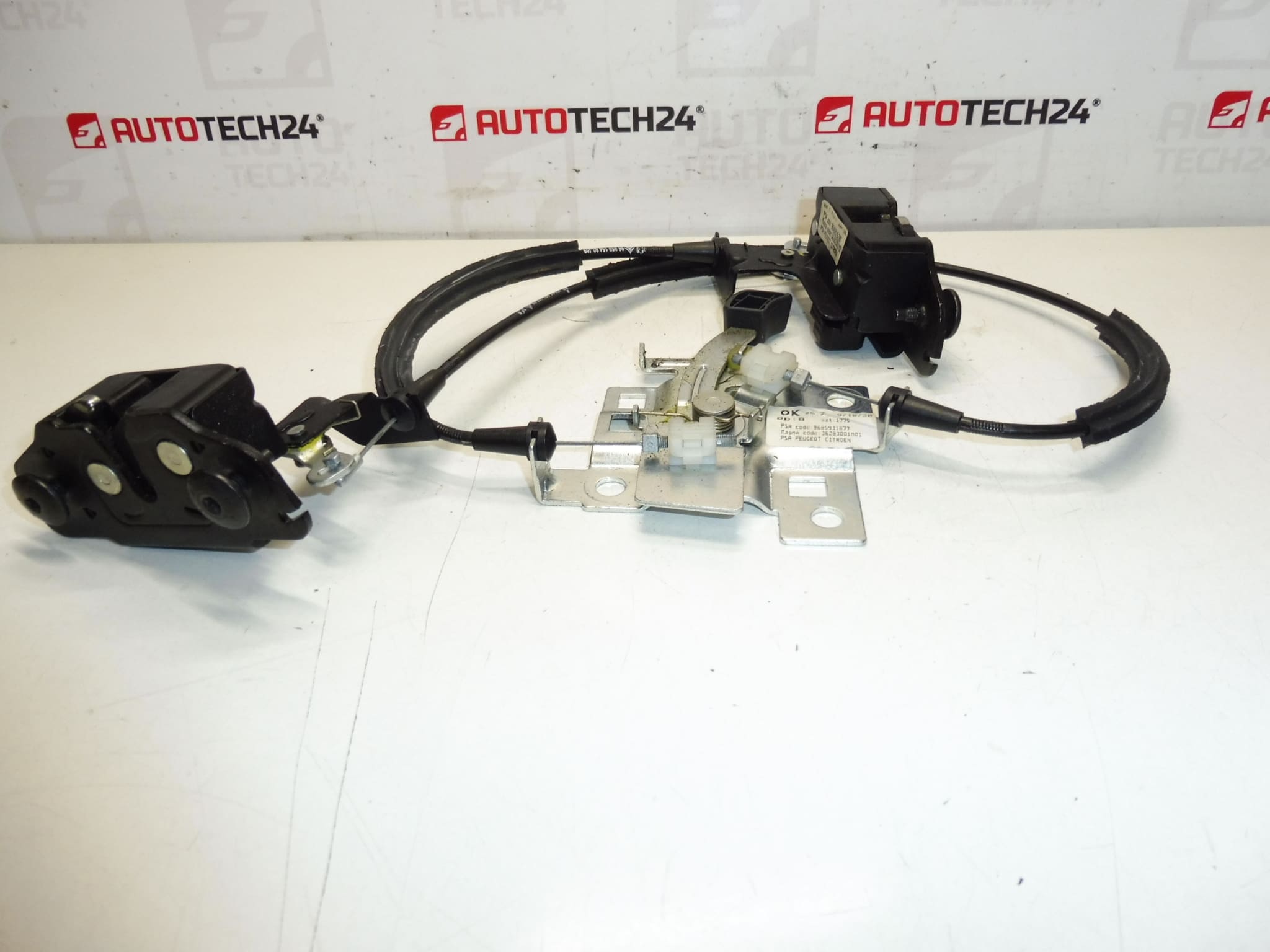 Juego cerradura capot trasero Peugeot 3008 9685931877 9685915280 - Imagen 2